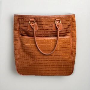 Tan tote bag